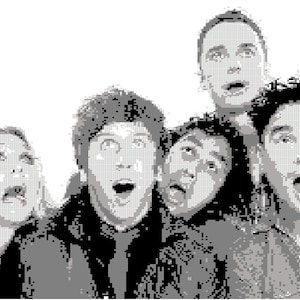 Puede incluir: Imagen en escala de grises de seis personas con expresiones de sorpresa, bocas abiertas y ojos muy abiertos. Los individuos están agrupados, con un fondo blanco. La imagen parece ser una fotografía pixelada.