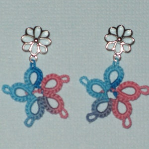 Tatted flower earrings