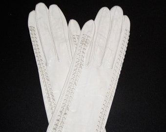 Gorgeous Vintage White Kid Leather Gloves - size 6 1/2 - With Stunning Cutouts on Each Side