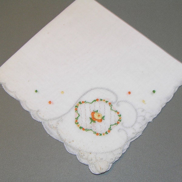 Wedding Accessories!  Vintage White Linen Handkerchief w/ Lovely Embroidery