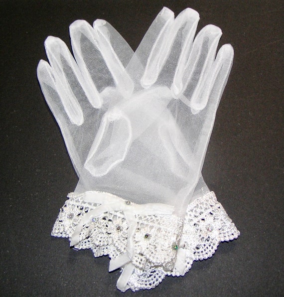 Very Lovely Sheer White Nylon Vintage Gloves with… - image 2