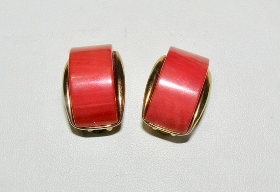 Bright Red-Orange Vintage BAKELITE Clip-on Earrin… - image 2