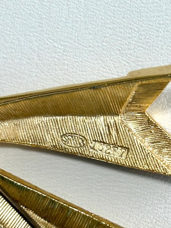SPHINX Signed and Numbered Vintage Brooch and Cli… - image 6