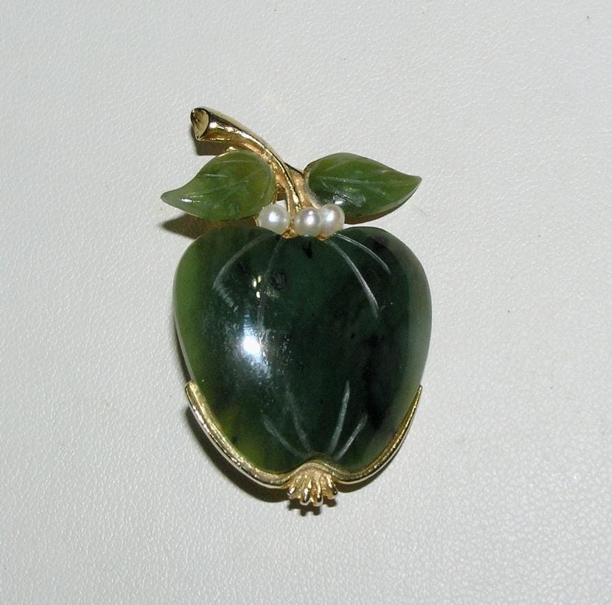Swoboda jade brooch - Etsy 日本