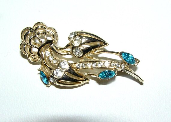 Vintage Floral/Sealife Brooch - Pave Set Crystals View 2