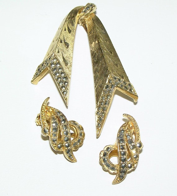 SPHINX Signed and Numbered Vintage Brooch and Cli… - image 2