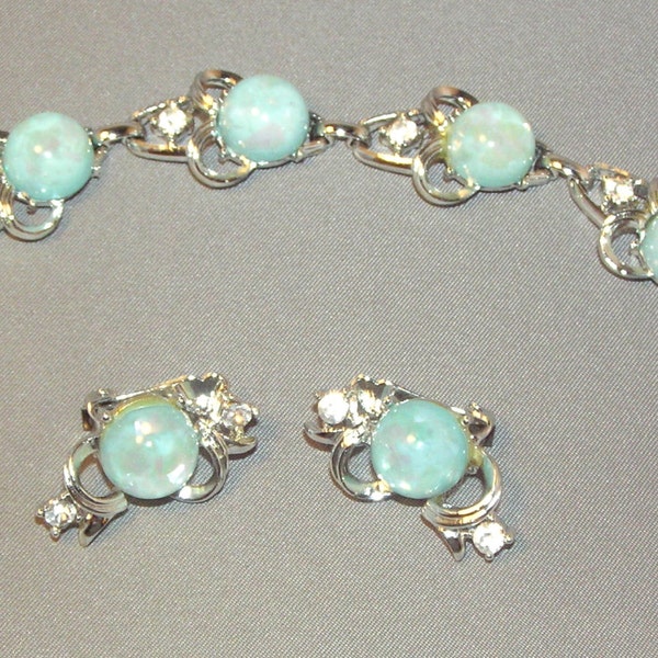 SALE -- Near Mint CORO Demi: Bracelet and Earrings with Light Green Pearlized Lucite