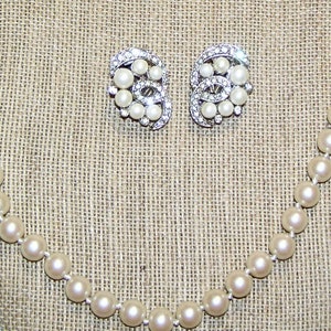 Perfect Pearl and Rhinestone Set for the Bride/Wedding!  Elegant Vintage Knotted Pearl Necklace and Clips