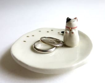 Porte-anneaux chat en calicot | porte-bijoux chat | Plat en céramique | Cadeau pour amoureux des chats