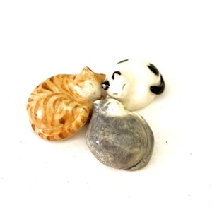 Miniature Cat Figurine, Sleeping Cat, Ceramic Cat Sculpture image 2