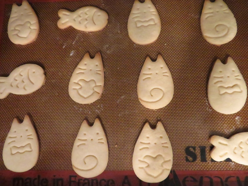 Cat Cookie Cutter and Cookie Stamp  3D Printed Cookie Cutters image 7