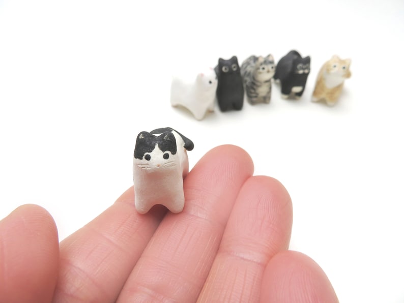 Miniature Cat Figurine Animal Totem Cat Desk Accessories Cat Lover Gift White/Black Spots