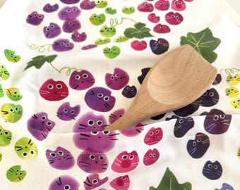 Grape Cat Apron, Cat Mom Gift, Cat Dad gift, Wine Lover Gift, Cheerful Kitchen Gift, Happy Chef