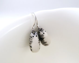 Gray Tabby Cat Earring, Ceramic Cat Jewelry, Cat Mom Gift, Tiny Cat Dangle, Cat Jewelry Gift,