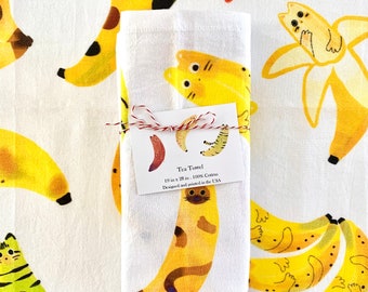 Banana Cat Tea Towel, Funny Gift for Cat Mom, Kitchen Gift, Yellow kitty