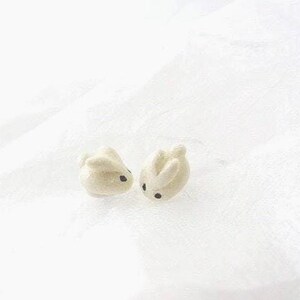 Pendientes de conejito de nieve / Regalo para amantes de los conejos / Joyas de porcelana / Pendientes blancos imagen 6