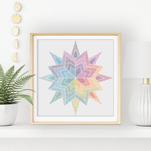 Diseño Blackwork - Estrella Arcoíris Blackwork de Peppermint Purple