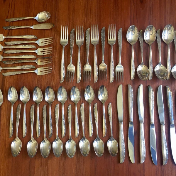 Oneida Brittany Rose WM. A. Rogers AA Heavy Brittany Rose Silverplate Flatware Placesetting for 8 + Serving Pieces 1948 Discontinued