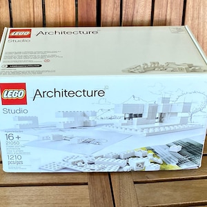 Lego Architecture Studio Complete Pre-owned Set 21050 With