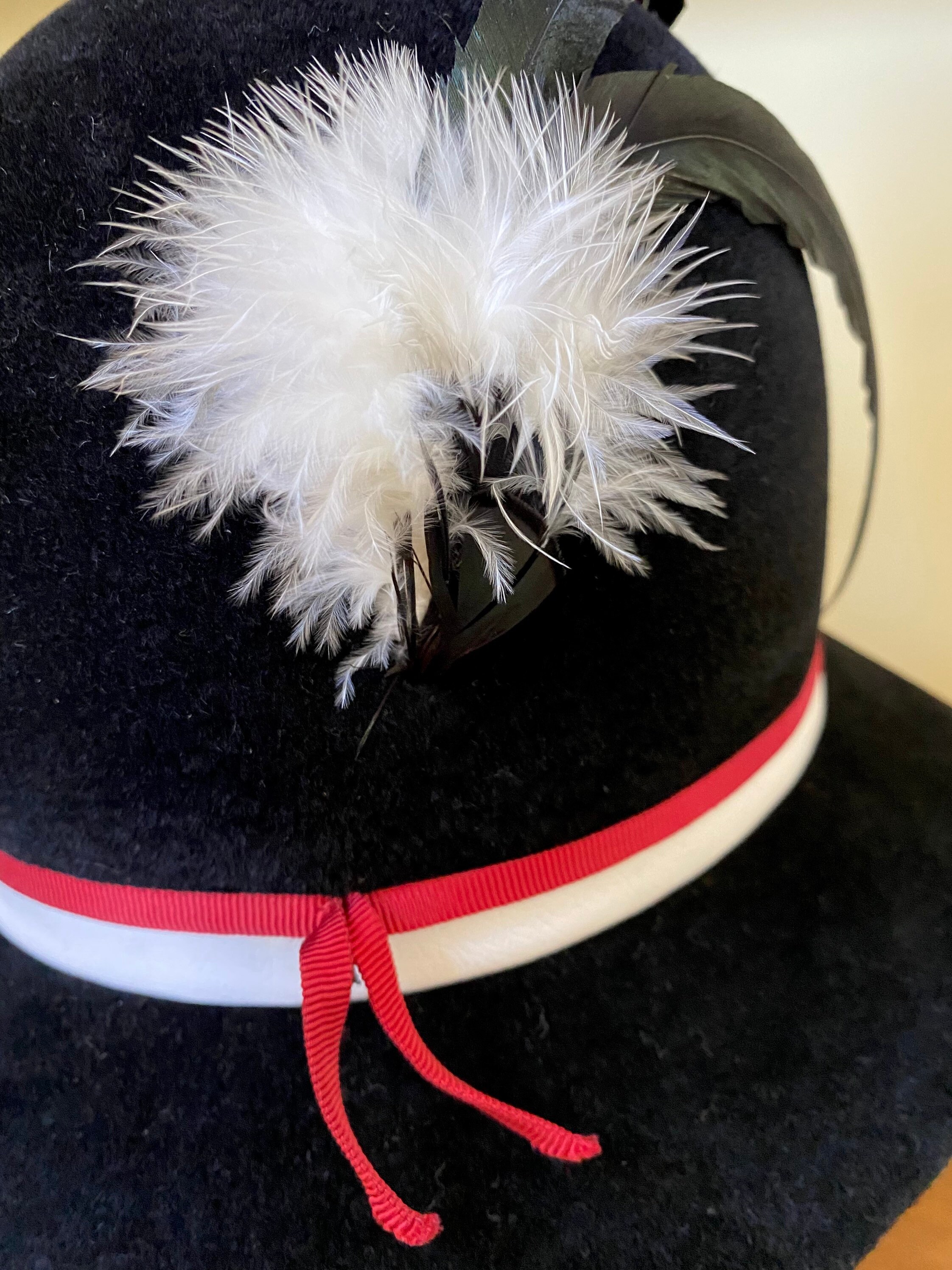 Adolfo II Hat - Vintage 1960 display picture 1