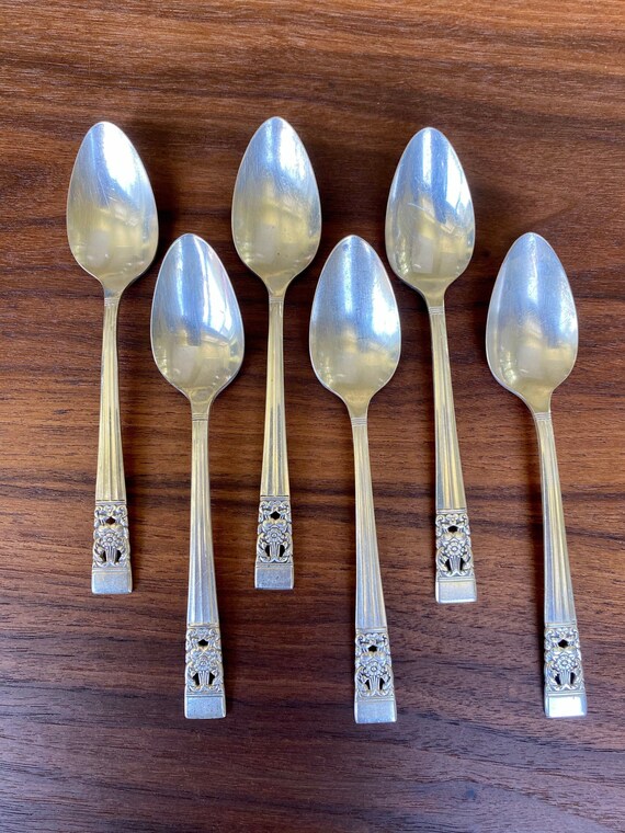 Oneida Coronation Flatware vintage Oneida Community Coronation Cuillere a cafe 6 1 8 Etsy France