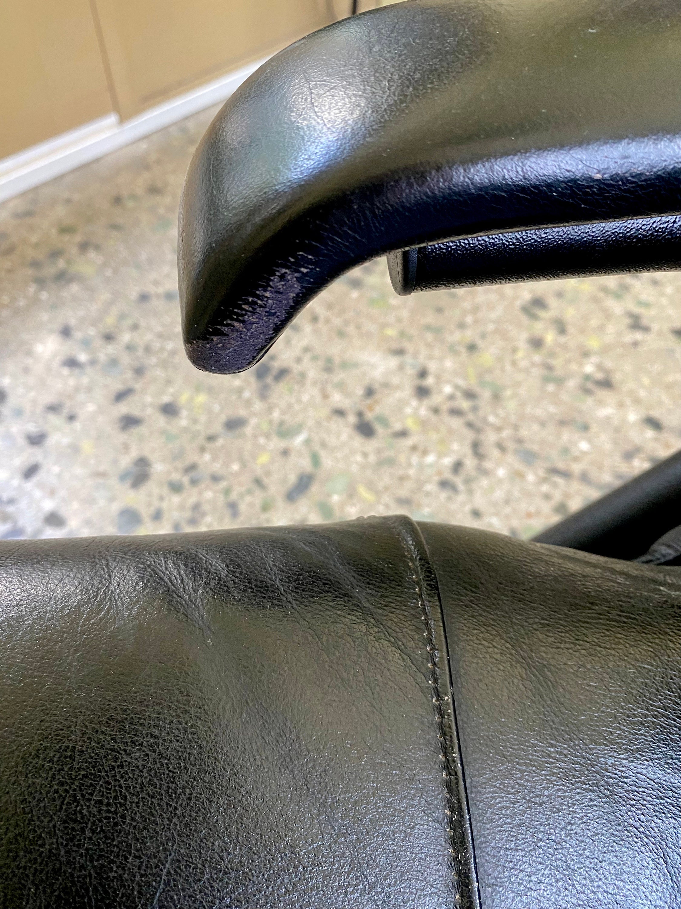 Nepsco Backsaver Zero Gravity Lounge Chair Recliner