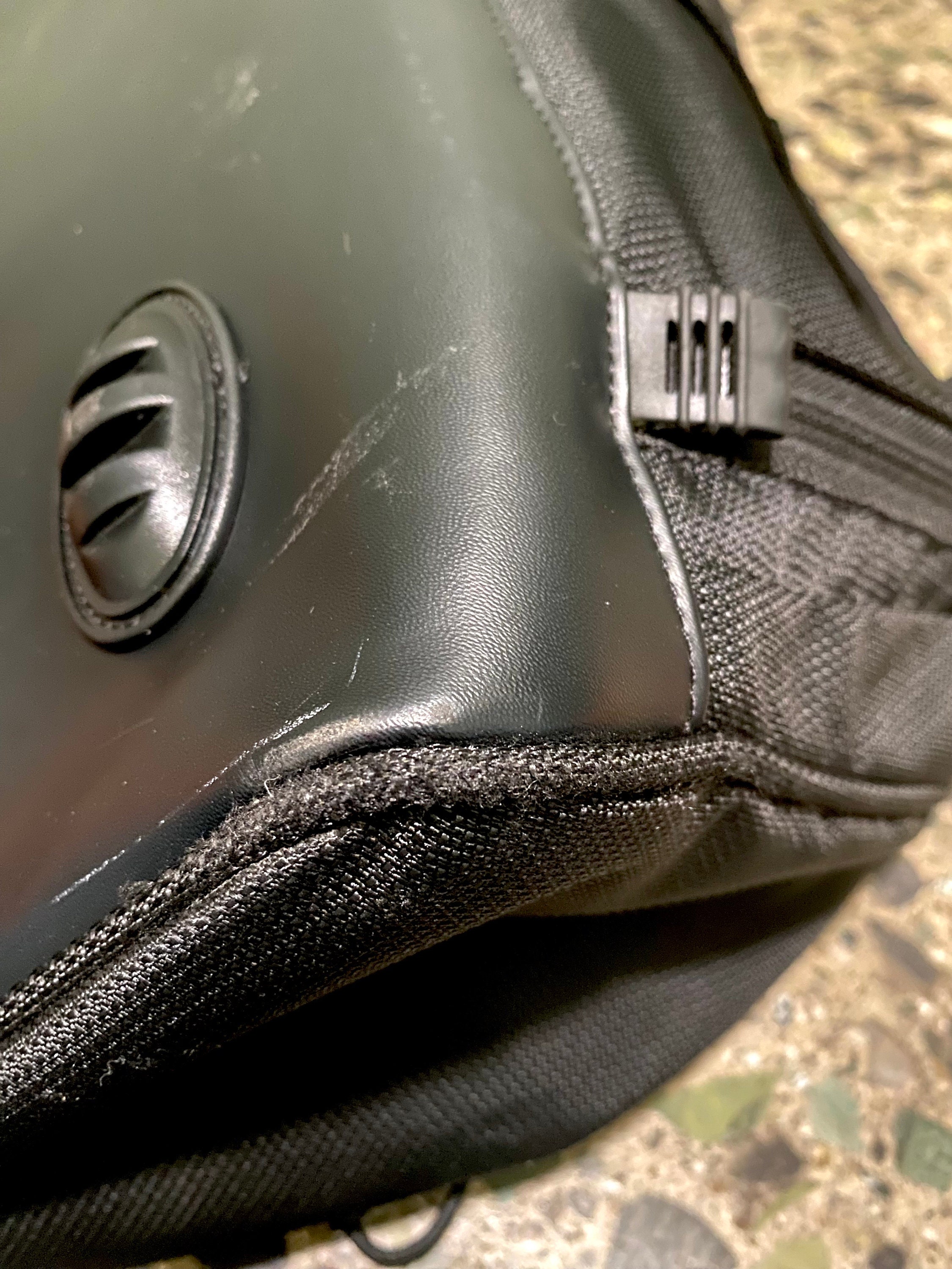 Tumi Duffle Gym Bag - Pre-owned # 624C Black Ballistic Nylon Bag