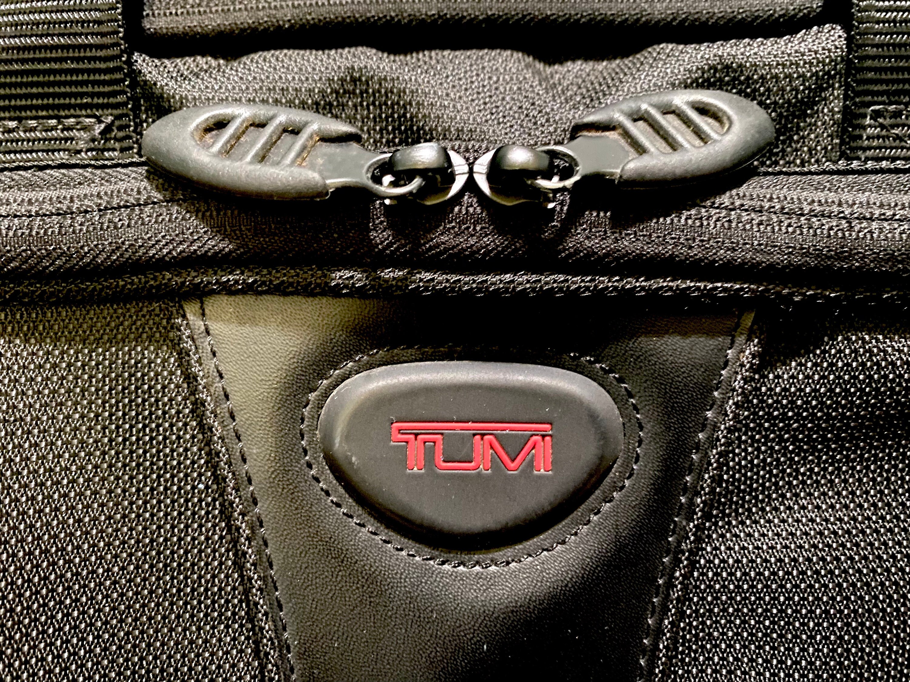 Tumi Duffle Gym Bag - Pre-owned # 624C Black Ballistic Nylon Bag
