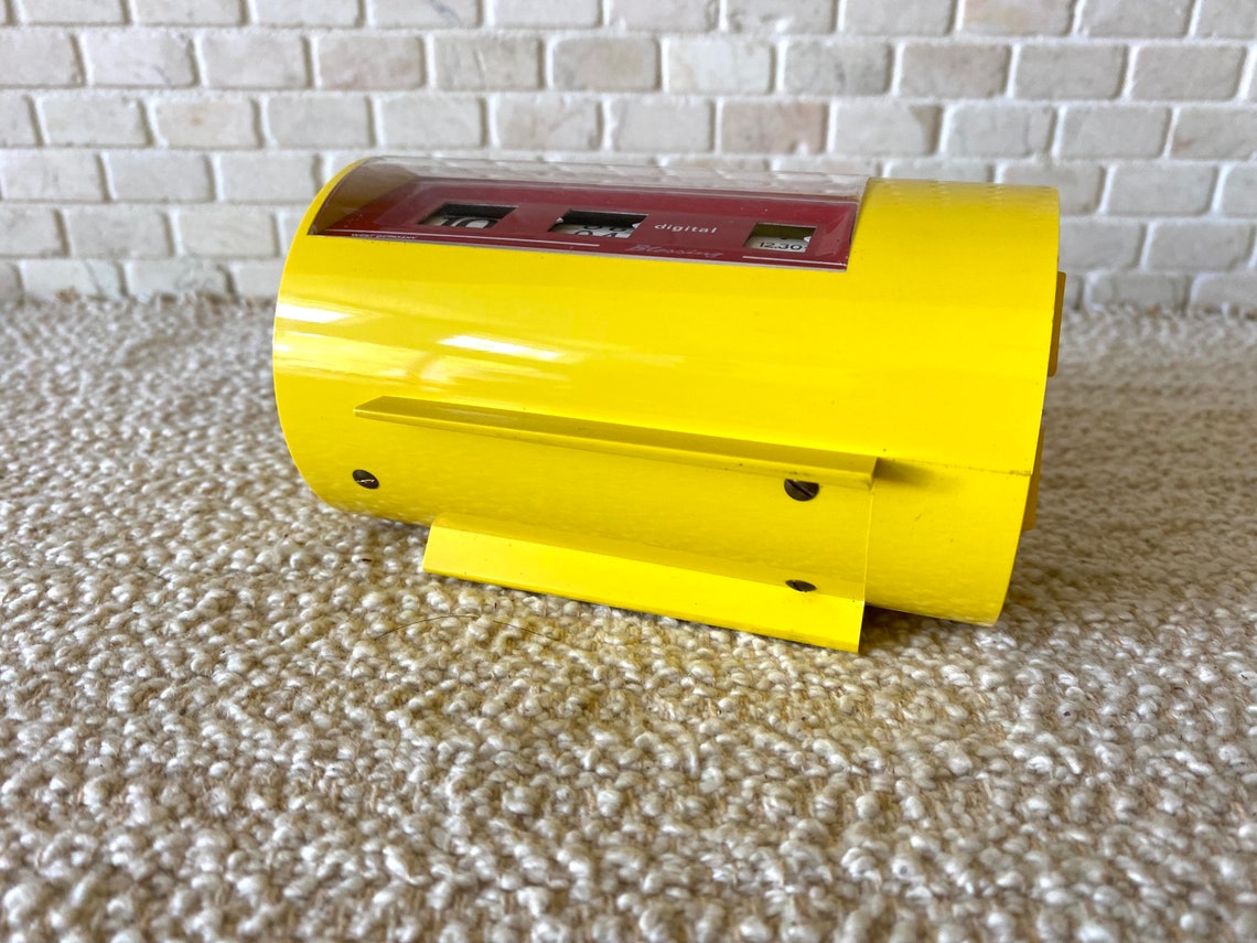 blessing-space-age-wind-up-clock-vintage-1960-s-blessing-etsy