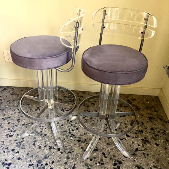 Vintage Hollywood Glam Pair Of Lucite Bar Stools With Grey Image 0