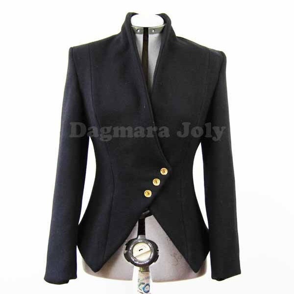 Asymmetrische schwarze Damenjacke, taillierte schwarze Jacke, minimalistische Damenjacke, asymmetrische Jacke, Damenkleidung, Damenjacke
