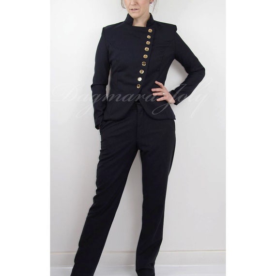 white tailored suit womens