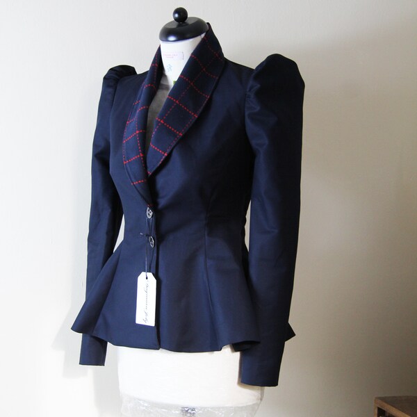 Veste bleue marine femme, Veste cintrée femme, veste bureau femme, veste manches bouffantes vêtement femme, veste col châle, veste tuxedo