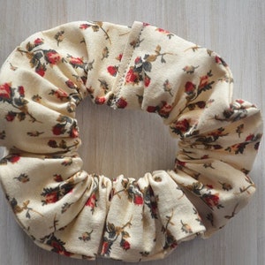 Floral SCRUNCHIE / Flowered Scrunchie/ Hair Accessories / Hair Ties / Pony Tail Elastic Band / Girl Hair Accessory / Hair Scrunchies