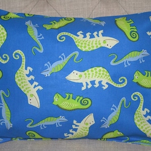 Travel Pillow Case / Child Pillow Case Colorful IGUANA / Lizards / Gecko / Iguana Bedding /Lizard Pillowcase/Lizard Decor/12&quot;x16&quot; Pillowcase