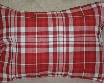 The Pillow Collection Jhode Plaid Bedding Sham Red Queen/20 x 30 The Pillow Collection Jhode Plaid Bedding Sham Red Queen/20 x 30