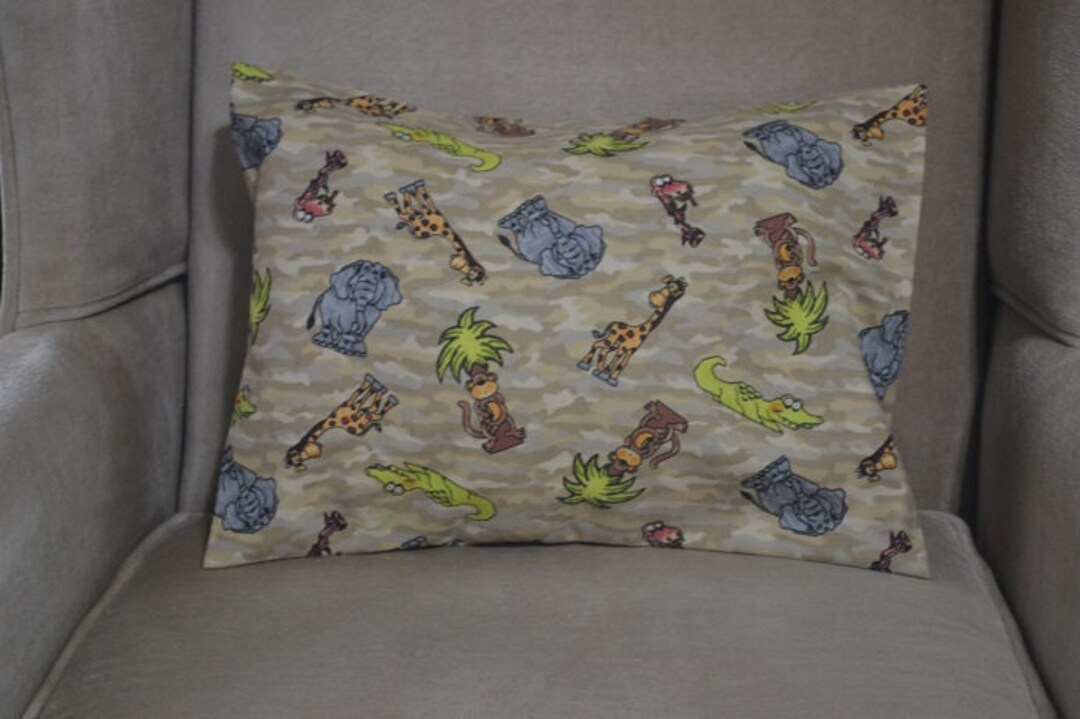 Travel Pillow Case / Child Pillow Case in Flannel ELEPHANTS / Etsy.de