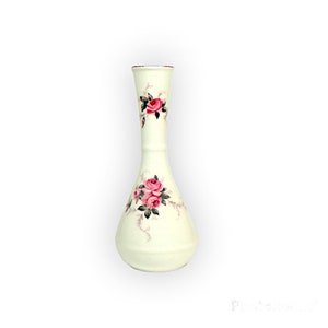 fine bone china from England with a pink roses pattern Bud Vase by Sadler from the 1960s