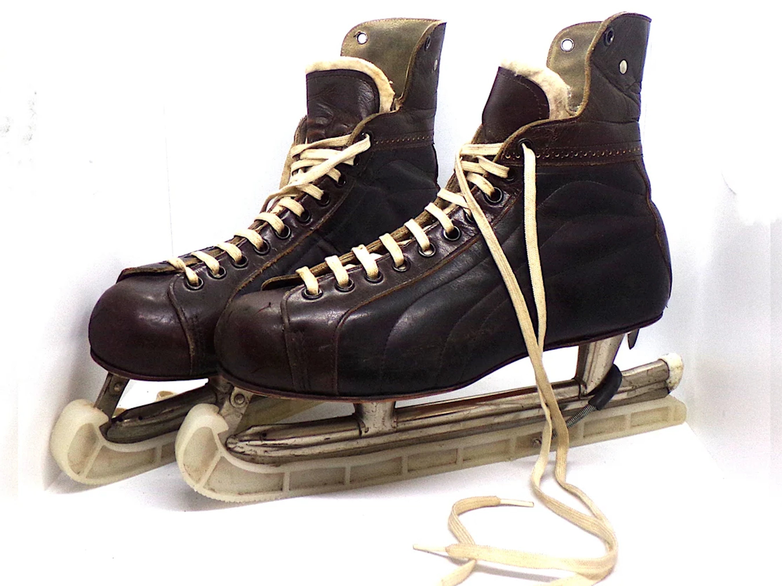 Vintage Hockey Skates Mens Size 11 Bauer Silver Arrow