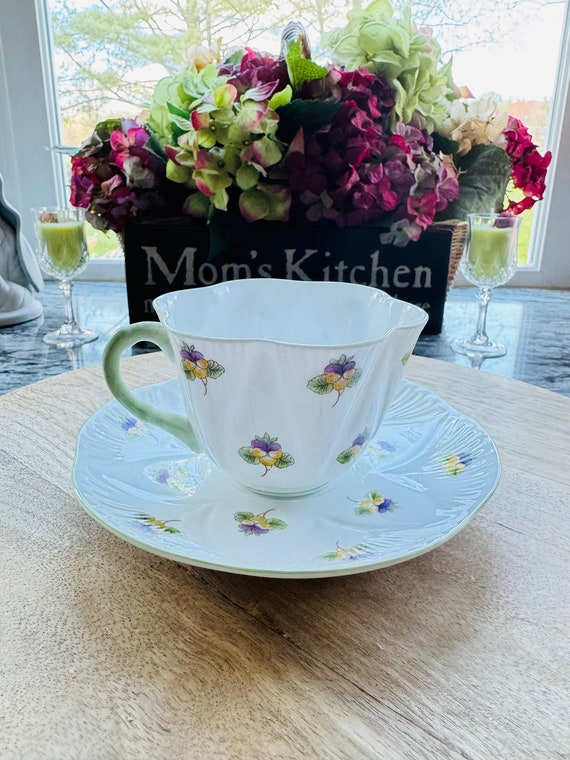 Rare Shelley English Pansies Teacup & Saucer: Vintage Bone China