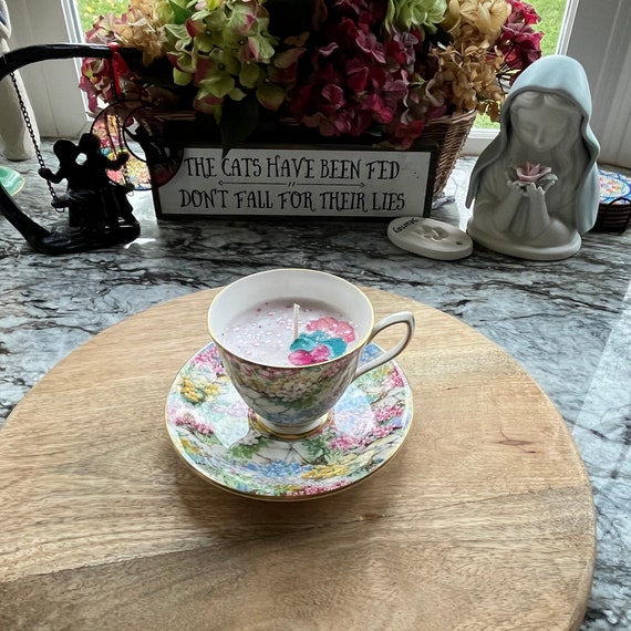 Vintage Shelley Teacup Candle: Lavender Vanilla Soy Wax, Rock Garden Chintz