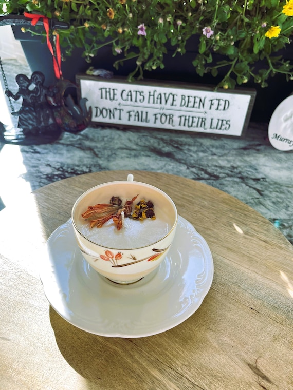Vintage Adderley Teacup Candle: Hand-Poured Soy Wax with Citrus Essential Oils