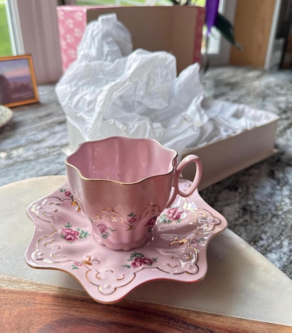 Vintage H C Karlovarský Pink Porcelain Teacup & Saucer Set with Original Box. Made in Czechoslovakia. "Rosa Porzellan" Gold Gilded porcelain