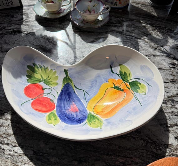 Ancora Italy Centerpiece Bowl: Hand-Painted Vegetable Design, 14”x9”