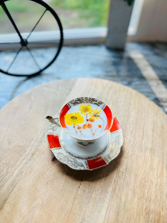 Rare Reinhold Schlegelmilch Eucalyptus Mint Aromatherapy Teacup Candle. Hand-Poured Soy and Essential Oils. Tillowitz EPOS RS Prussia.