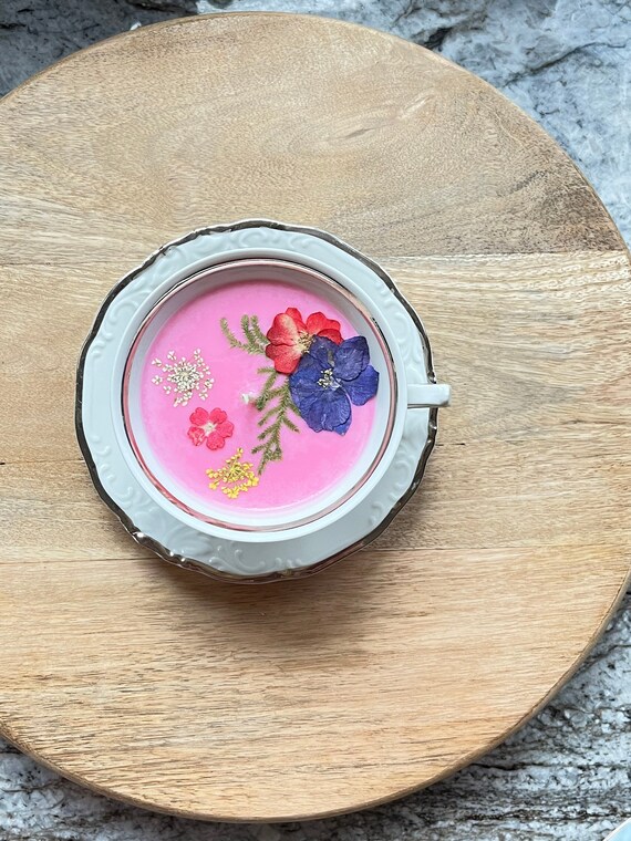 Vintage Teacup Candle: Rose Patchouli Soy Wax, Dried Flowers