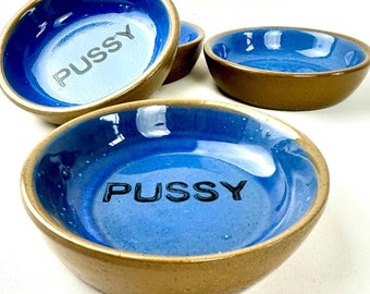 Bretby Vintage Pussy Bowl circa 1960s sold singula