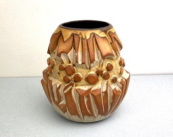 1980s Naturalistic Earthenware hand-made Studio Pottery vase 1980s Naturalistic Unsigned.