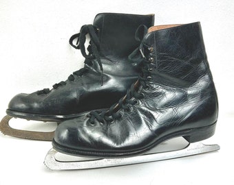 Vintage Ice Skates Size 8 Ideal Christmas Prop c1950s