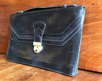 Harrods Leather Messenger bag / Satchel c1970s Italian black Leather Vintage